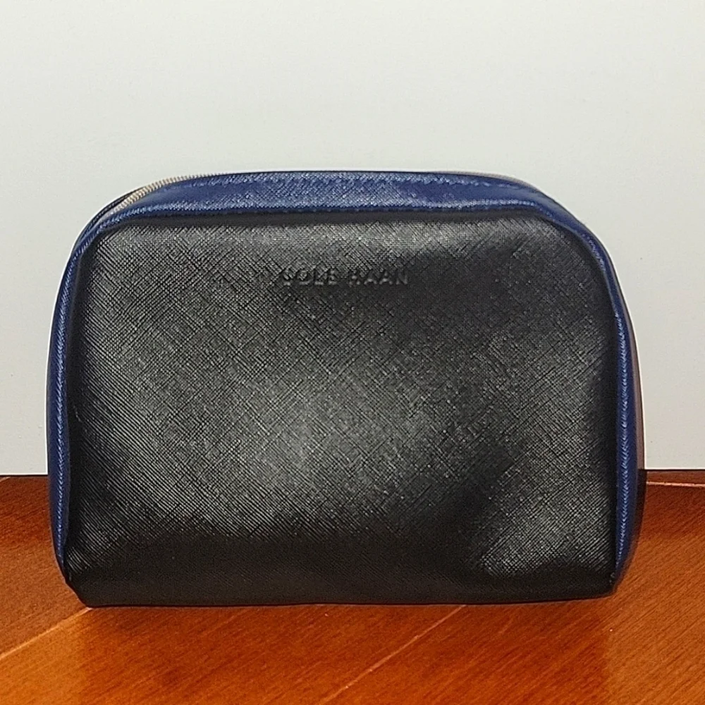 NWOT Cole Haan Cosmetic Travel Bag Black Navy & Tan